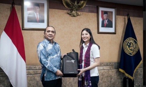 Kemenparekraf RI Dukung Kontes Miss Tionghoa Indonesia 2024 di Surayaba