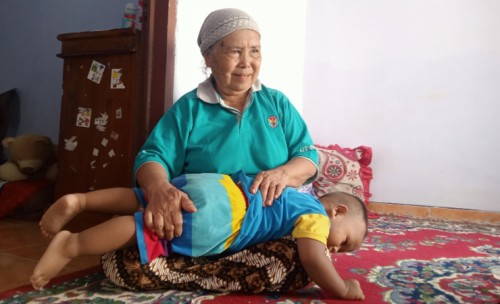 Calon Jemaah Haji Usia Satu Abad di Probolinggo, Jadi Tukang Pijat hingga Buruh Tandur