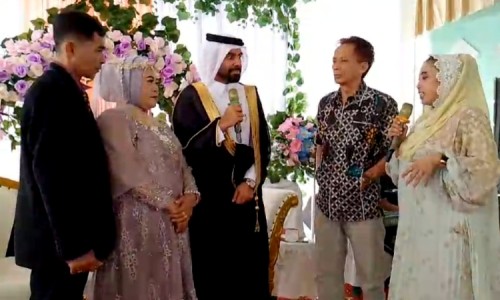 Bule Arab Saudi Hadiri Pesta Pernikahan di Banjarnegara, Undang Perhatian Warga