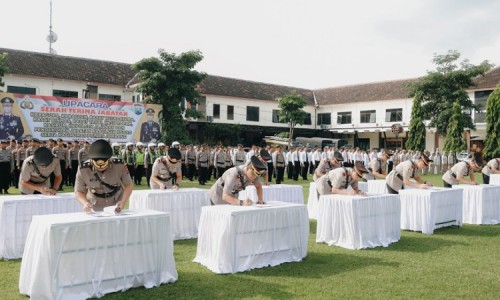 Kapolres Jombang Pimpin Sertijab Delapan Pejabat Utama dan Tujuh Kapolsek Jajaran
