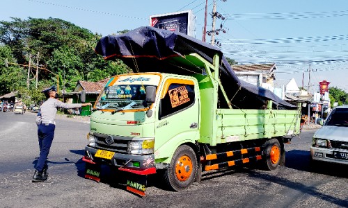 Arus Lalin Menuju Kota Jember Mulai Lega, Imbas Pembatasan Operasional Kendaraan Barang di Jam Sibuk
