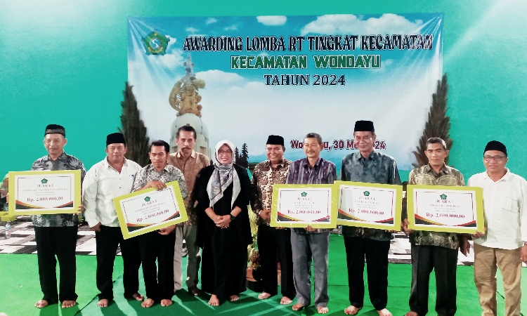 Sabet Tiga Juara Lomba RT Tingkat Kecamatan, Desa Semambung Wonoayu Siap Hadapi Lomba Level Kabupaten