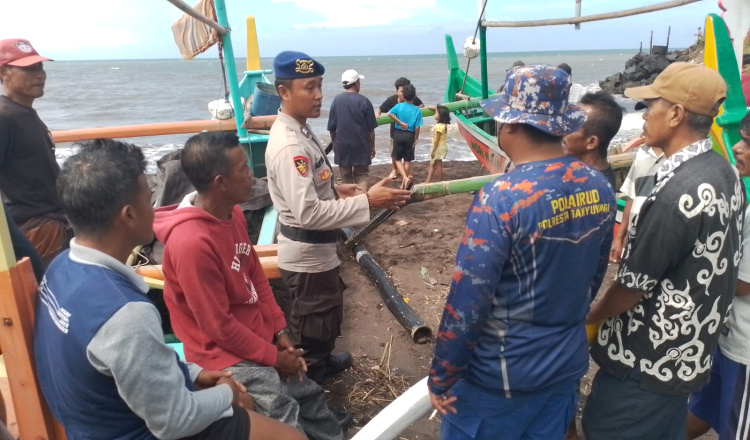 Perahu Tiba Tanpa Awak, Nelayan Banyuwangi Hilang saat Pulang Melaut