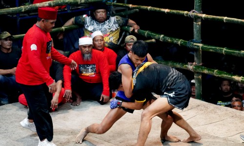 Dukung Pelestarian Bela Diri Pencak Dor, Ini Pesan Bupati Dhito bagi Pemuda Kediri