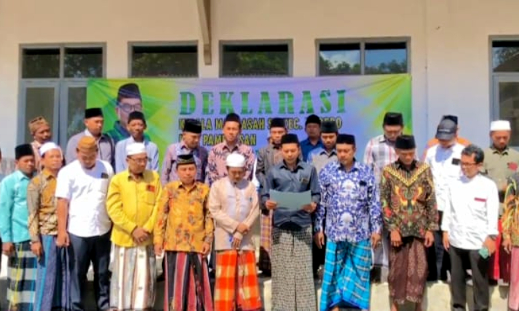 Guru Madrasah se-Kecamatan Proppo Dukung Achmad Baidowi pada Pilkada Pamekasan 2024 