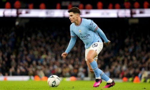 Julian Alvarez Tetap Setia di Manchester City: Menepis Rumor Kepindahan ke Chelsea