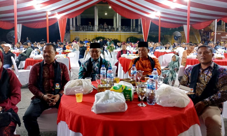 KIP Aceh Tamiang Luncurkan Pemilihan Bupati dan Wakil Bupati 2024, Dimeriahkan Artis Lebah Begantong