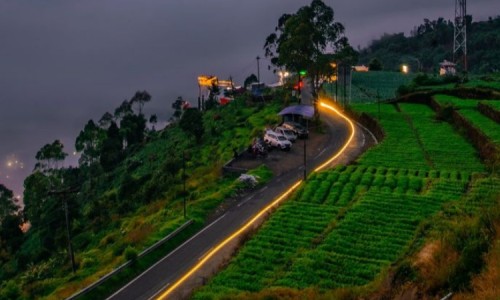 Menjelajahi Pesona Keindahan Dieng, Negeri di Atas Awan