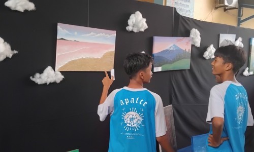Unjuk Kreativitas, SMP Pius Cilacap Suguhkan Pameran Lukisan Karya Siswa