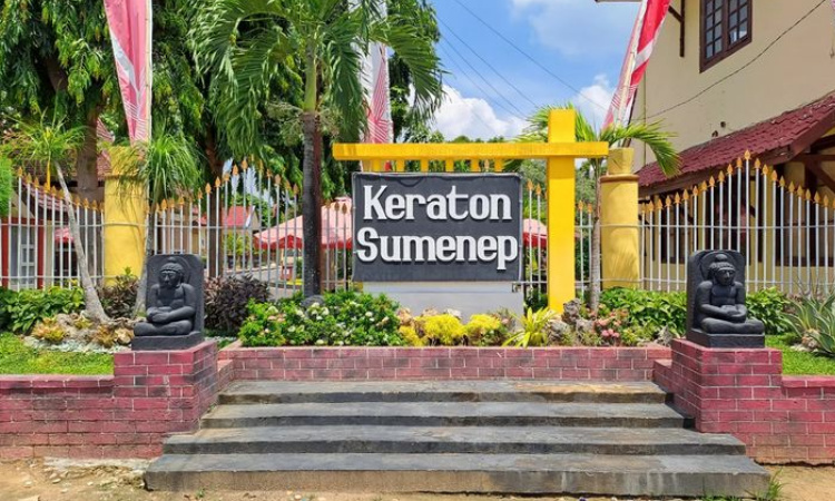 Menjelajahi Sejarah di Museum Keraton Sumenep