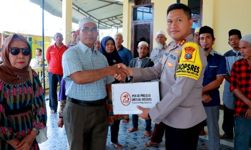 Hari Bhayangkara ke-78 Tahun, Polres Sibolga Salurkan Bansos ke Masyarakat