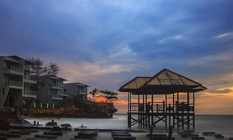 Pesona Pantai Kodok, Keindahan Unik di Lamongan Jawa Timur