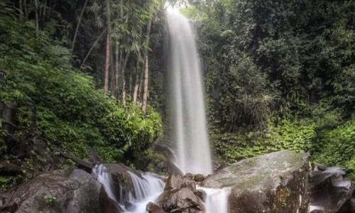 Menjelajahi Alam di Air Terjun Surodadu Mojokerto