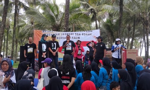 Senam Sehat Bersama Ribuan Warga, AMCM Kampanyekan Syamsul Aulia Rachman Bupati Cilacap