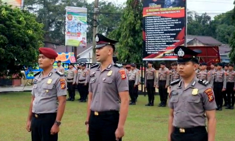 Sebanyak 29 Personel Polres Kampar Naik Pangkat, Ini Pesan Kapolres!