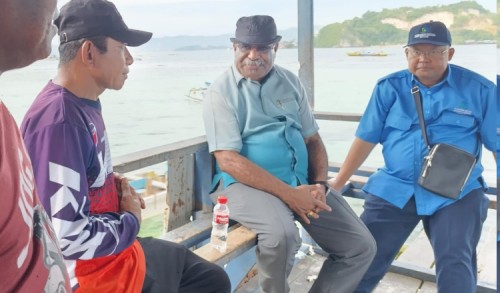 Setelah PLN Masuk, Abisai Rollo Akan Upayakan Air Bersih untuk Warga Pulau Kosong 