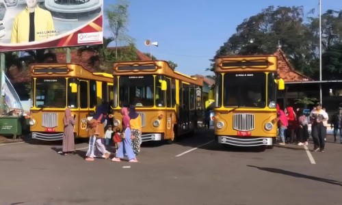 Liburan Sekolah, DLHP Sediakan Fasilitas Keliling Tuban Naik Bus Gratis