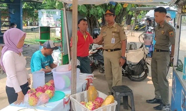 Hak Pejalan Kaki Terampas oleh Pedagang, Satpol PP Pemalang Ambil Tindakan