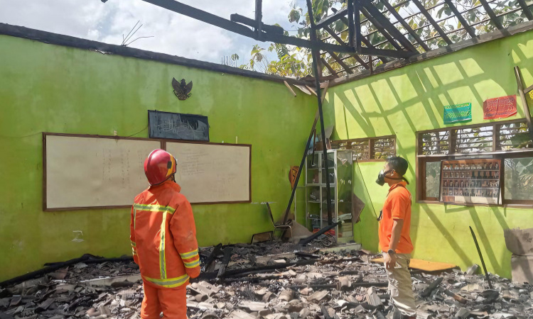 Dua Ruang SDN Sidonganti Tuban Terbakar, Diduga Karena Korsleting Listrik