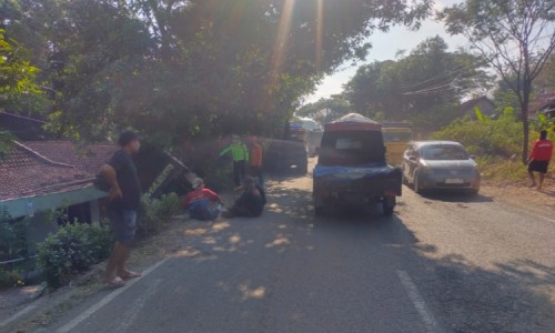 Laka Tunggal di Jalan Nasional Rembang-Blora, Satu Orang Meninggal Dua Penumpang Luka