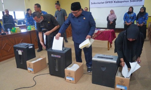 Sekretariat DPRD Sidoarjo Musnahkan Arsip Kepegawaian dengan Prosedural 