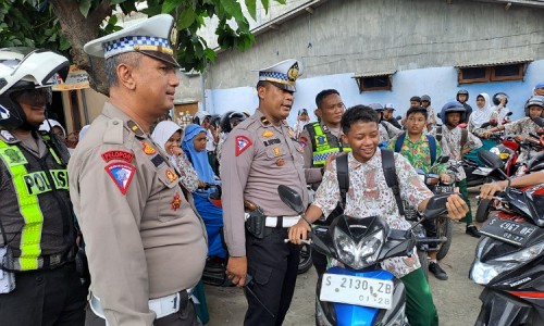 Operasi Patuh Semeru di Jombang, Sasar Penitipan Sepeda Motor Pelajar