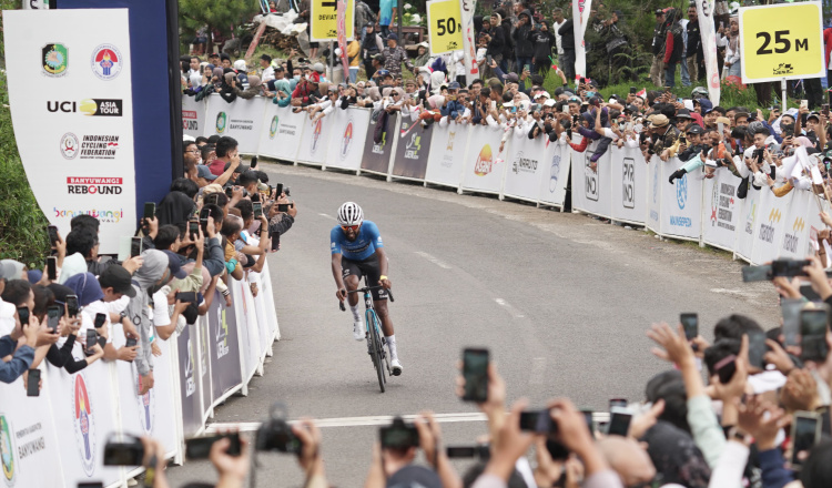 World Racer from Eritrea, Merhawi Kudus becomes the Overall Champion of the 2024 Tour de Banyuwangi Ijen