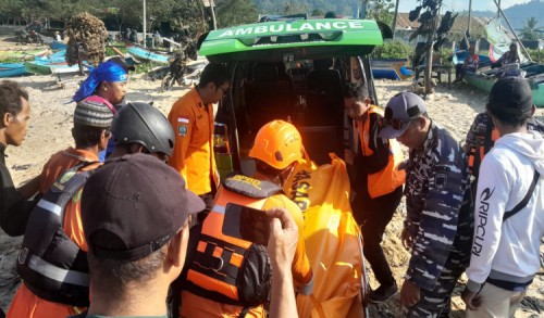 Pencari Kerang Dihempas Ombak di Pantai Wedi Ireng Banyuwangi Ditemukan Tewas