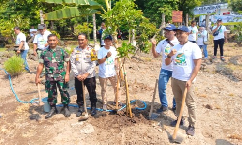 PDAM Surabaya Wujudkan Pelestarian Lingkungan dengan Tanam Pohon