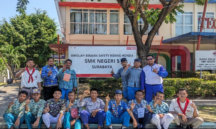 MPM Honda Jatim Tambah Sekolah Binaan Safety Riding di Surabaya