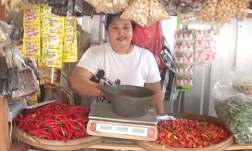 Harga Cabai Makin Pedas, di Pasar Legi Jombang Tembus Rp 80 Ribu per Kilogram