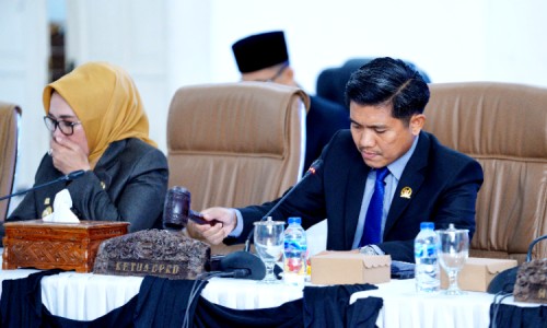 Ketua DPRD Bontang Pimpin Rapat Paripurna ke-15, Bahas Perubahan APBD 2024