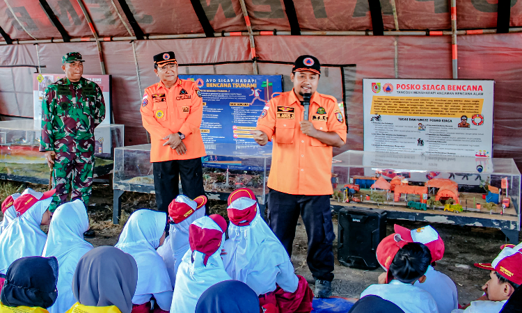 Bupati Jember Ingatkan Risiko Bencana Tsunami, Minta Warga Pesisir Waspada