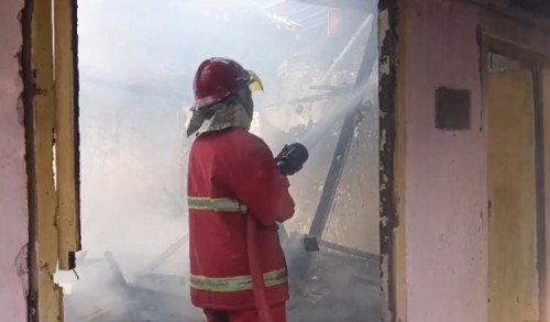 Rumah di Banyuwangi Terbakar, Pemilik Rugi Ratusan Juta