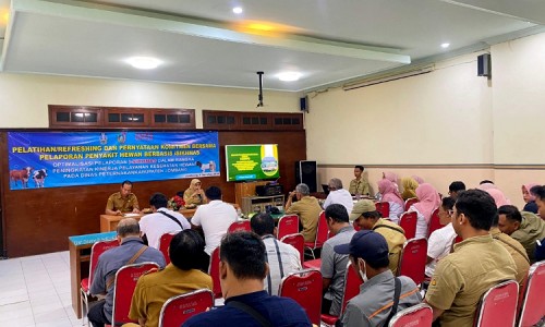 Dokter dan Mantri Hewan di Kabupaten Jombang Dilatih Bikin Laporan Penyakit Berbasis Digital 