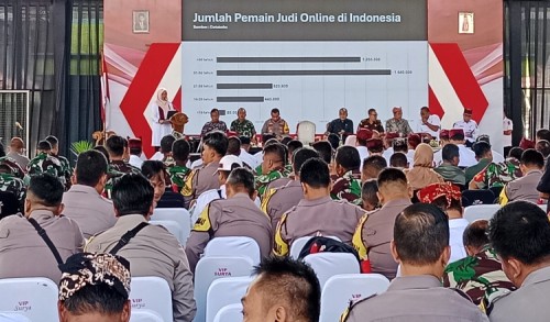 Bupati Ipuk Ingatkan ASN-Warga Bahaya Judi Online dan Pinjol