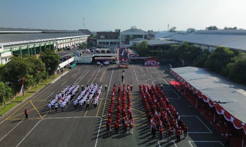 MPM Honda Jatim Semarakkan Kemerdekaan RI dengan Menggelar Upacara Bendera