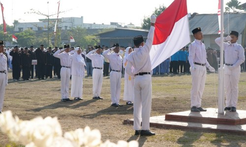 Ponpes Shiddiqiyyah Jombang Gelar Upacara Bendera Dua Kali, Tanggal 17 dan 18 Agustus