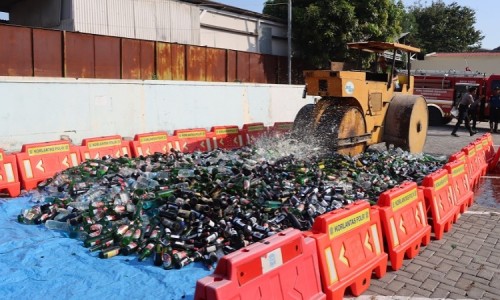 Operasi Pekat, Polres Demak Musnahkan Ribuan Botol Miras Dimusnahkan dan Tipiring 83 Orang