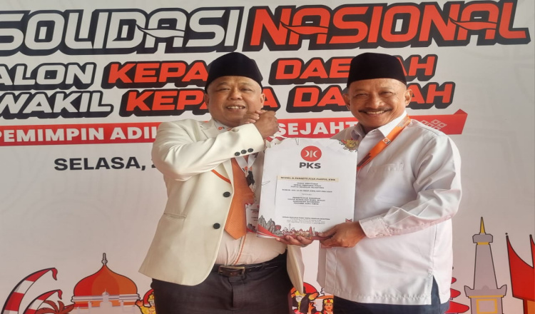 PKS Serahkan Surat Rekomendasi Resmi kepada Pasangan Petahana di Pilkada Situbondo