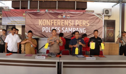 Satreskrim Polres Sampang Bekuk Pelaku Pembacokan, Motif karena Istri Sepupu Diganggu 