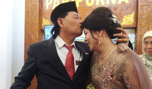 Pasangan Suami Istri dari Partai Golkar Dilantik jadi Anggota DPRD Banyuwangi