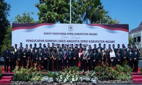 45 Anggota DPRD Ngawi Dilantik, 12 Didominasi Wajah Baru