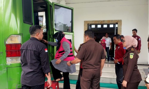 Kejari Kampar Tetapkan Dua Tersangka Kasus Dana BOK Puskesmas Rumbio Jaya, Langsung Ditahan