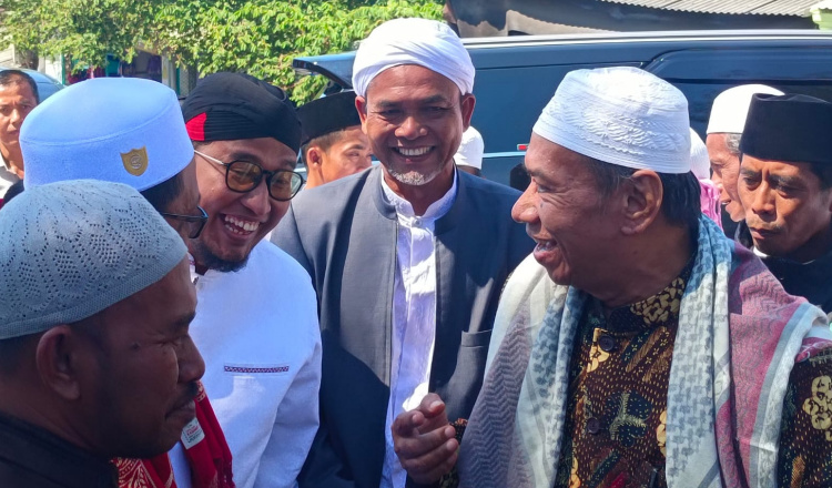 Mantan Bupati Sumenep Ramdan Siradj Turut Dampingi Pendaftaran Fauzi-Imam ke KPU