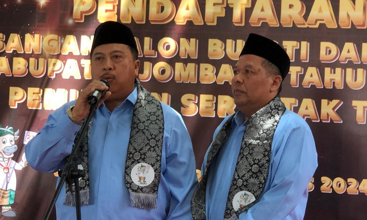 Setelah Deklarasi, Pasangan Warsubi-Salman Resmi Mendaftar ke KPU Jombang