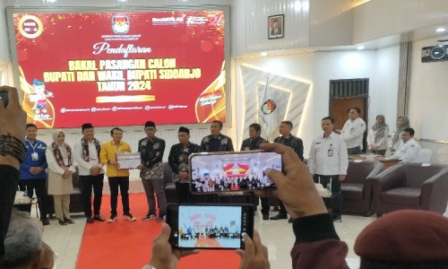 KPU Sidoarjo Terima Pendaftaran Paslon Subandi-Mimik: Diusung Gerindra, Golkar dan Demokrat