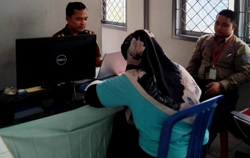 Kejari Kampar Periksa Dua Tersangka Kasus BOK Puskesmas Rumbio Jaya di Lapas Bangkinang