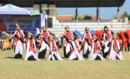 Ragam Seni Tari Meriahkan Upacara Peringatan Hari Jadi ke-665 Kota Probolinggo 