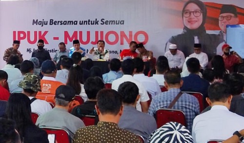 Bentuk Tim hingga Tingkat Desa, Ipuk-Mujiono Perkuat Kesiapan Menangkan Pilkada Banyuwangi